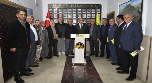 Başkan Pekmezci merkez mahalle muhtarları ile bir araya geldi