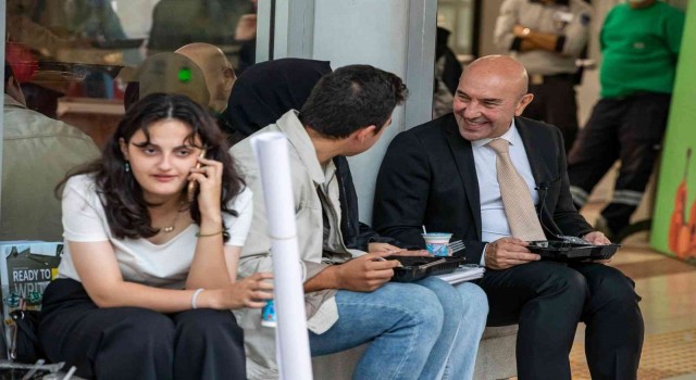 Başkan Soyer: “Gençlere başka sürprizlerimiz de var”