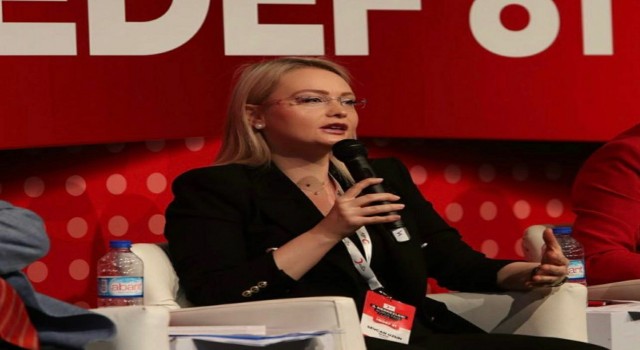 Başkan Uzun, İl Merkezleri Kurultayına panelist olarak katıldı