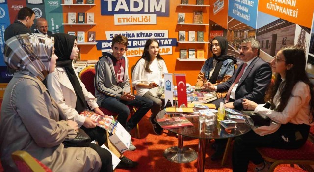 Başkan Yılmazın gençlik yatırımlarına iki ödül birden