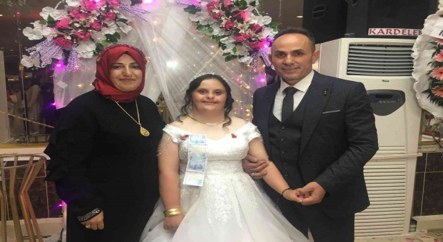 Başkentte down sendromlu Eminenin düğün hayali gerçek oldu