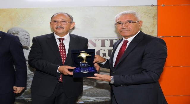 Battalgazideki gençlik yatırımlarına ödül