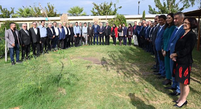 Belediye Başkanı Kadir Kara, Mahalle Muhtarlarıyla Bir Araya Geldi