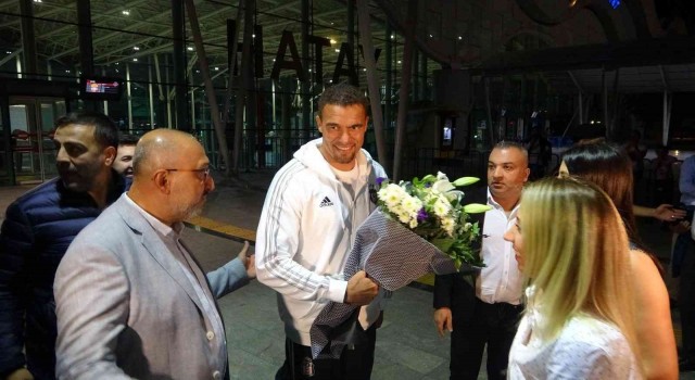 Beşiktaş Hataya geldi
