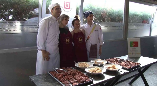 Beykozda, Avrupalı gençler ülkelerinin yöresel lezzetlerinin rüzgarını estirdi