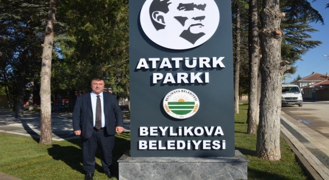 Beylikovada Atatürk Parkı yenilendi