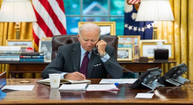 Bidenın Zelenskiy ile yaptığı telefon görüşmesinde öfkelendiği iddia edildi