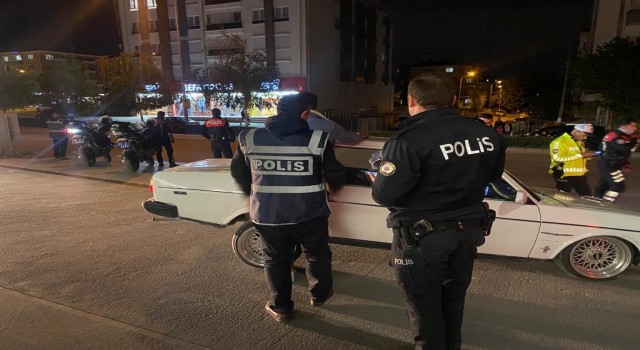 Binden fazla polisin katılımıyla denetim yapıldı