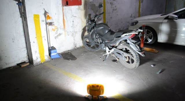 Bir aydır otoparkta duran motosiklet çalıntı çıktı