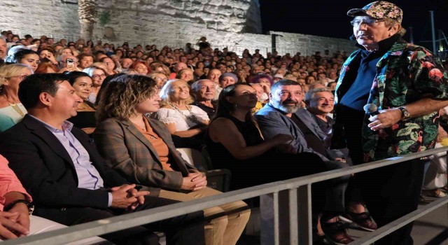 Bodrum Kalesinde Ali Poyrazoğlu gecesi