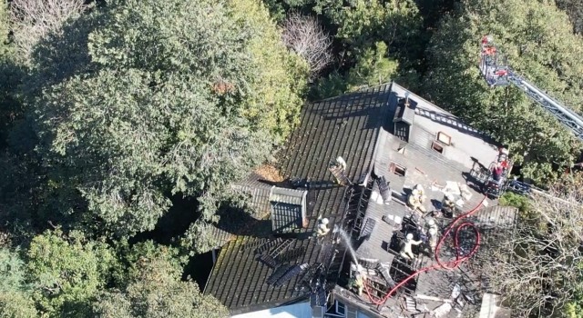 Boğaziçi Üniversitesinde yangın: Söndürme çalışmaları dron ile görüntülendi