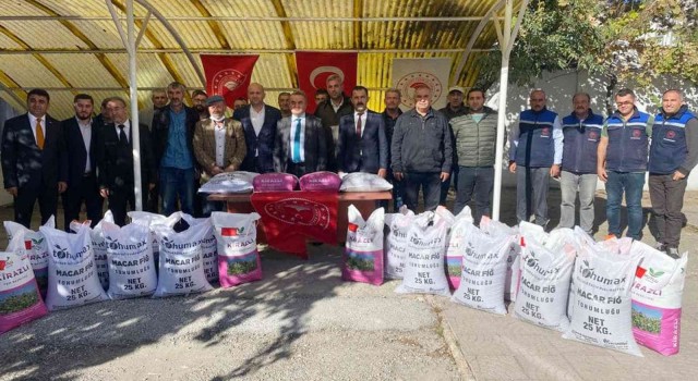 Bozüyükte çiftçilere tohum dağıtıldı