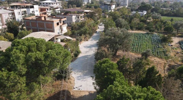 Bozyurtta yol çalışması sürüyor