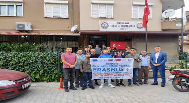 Burhaniyeli öğrencilere yurt dışı eğitimleri devam ediyor