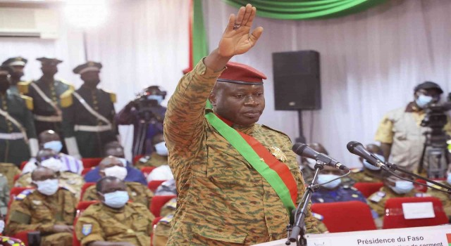 Burkina Fasonun devrik lideri Yarbay Damiba, istifasını sundu