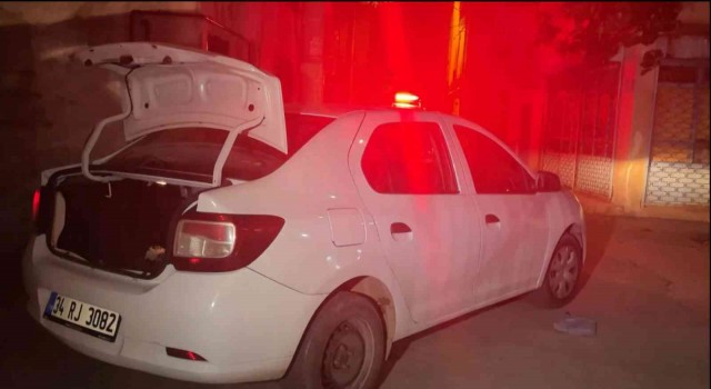 Bursada çalıntı araçla polisten kaçtı: 30 kilometre sonra aracın altında kıskıvrak yakalandı