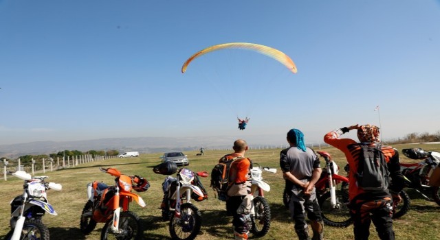 Bursada motocross şov nefesleri kesti