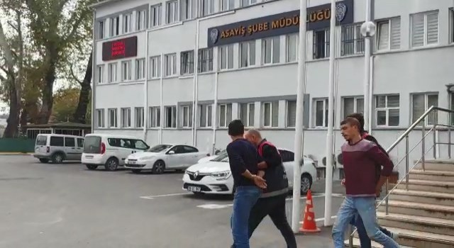 Bursada oto fareleri yakayı ele verdi
