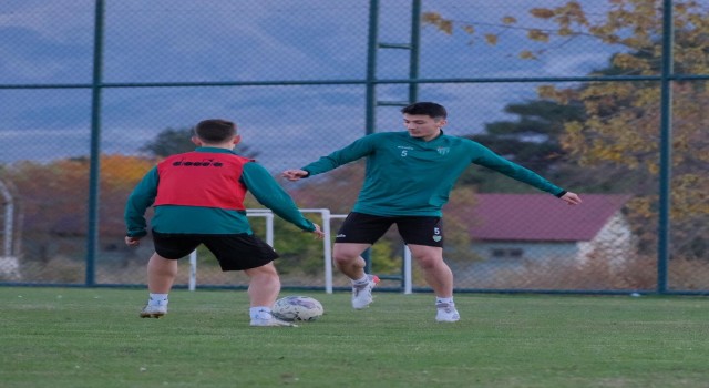 Bursaspor son antrenmanını Erzincanda yaptı