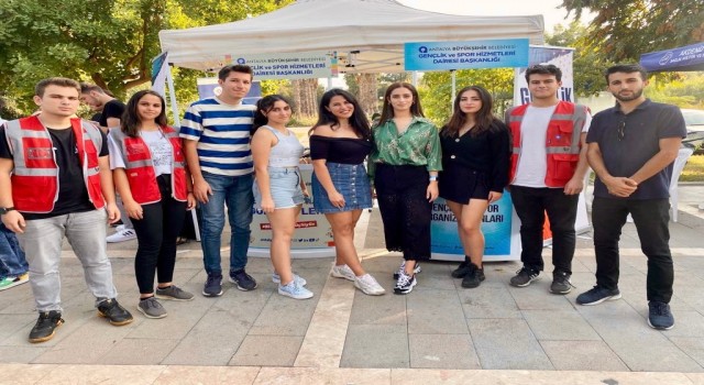 Büyükşehir öğrenci topluluk tanıtım günlerine katıldı