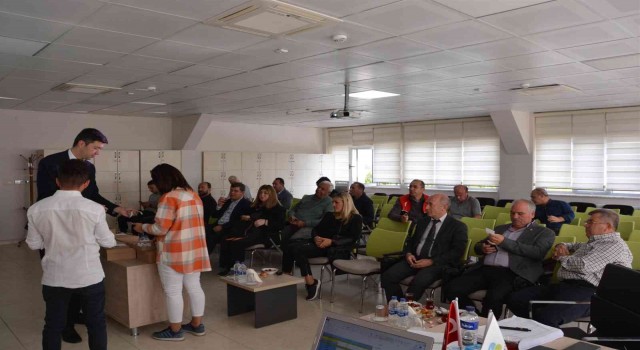 Büyükşehirden zeytin üreticilerine destek