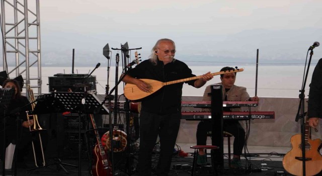 Cahit Berkay Cem Karacayı anlattı: Çok iyi dosttuk