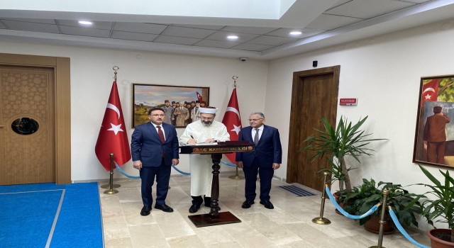Camiler güneş enerjisi paneli ile aydınlanma ve ısınma ihtiyacını karşılayacak