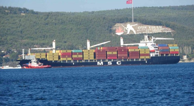 Çanakkale Boğazında konteyner gemisi makine arızası yaptı