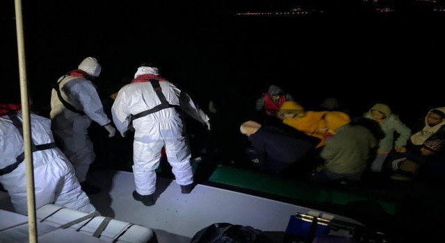 Çanakkalede 47 düzensiz göçmen kurtarıldı