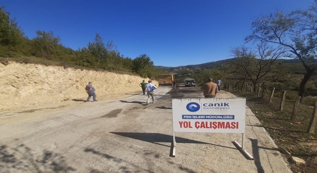 Canikte yol çalışmaları sürüyor