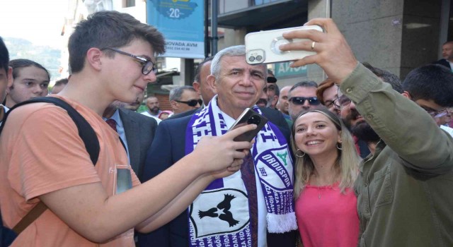 CHPli 10 büyükşehir belediye başkanı Orduda esnaf ziyareti gerçekleştirdi