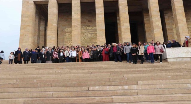 Çifteler Belediyesinden kadınlara Kültür Gezisi