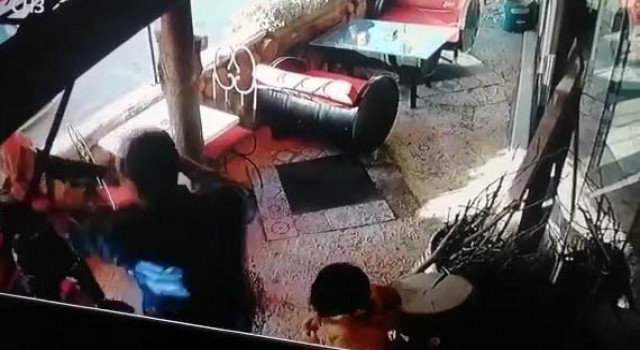 Çocuğunun gözleri önünde eşini darp eden şahıs serbest bırakıldı