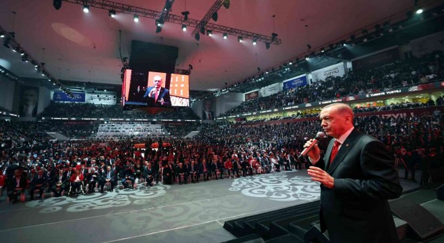 Cumhurbaşkanı Erdoğan: Her şeyiyle milli iradenin ürünü yeni bir anayasayı ülkemize kazandırmak, Türkiye Yüzyılı vizyonumuzun ilk hedeflerinden biridir”