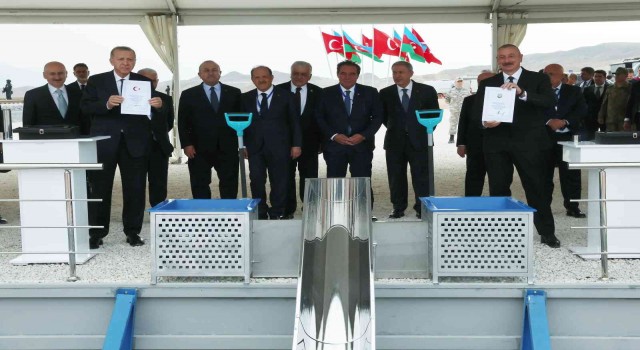 Cumhurbaşkanı Erdoğan, Kumlak Tren İstasyonu temel atma törenine katıldı