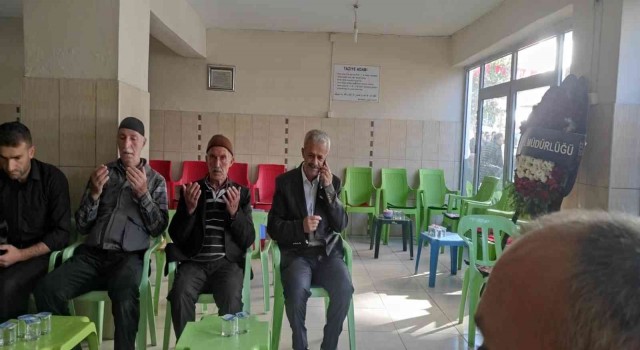 Cumhurbaşkanı Erdoğan Sasondaki şehit babası ile telefonla görüşerek başsağlığında bulundu