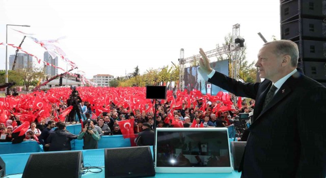 Cumhurbaşkanı Erdoğan: Türkiye yüzyılını ülkemizin lokomotif şehri İstanbul ile birlikte tasarladık, inşallah birlikte inşa edeceğiz