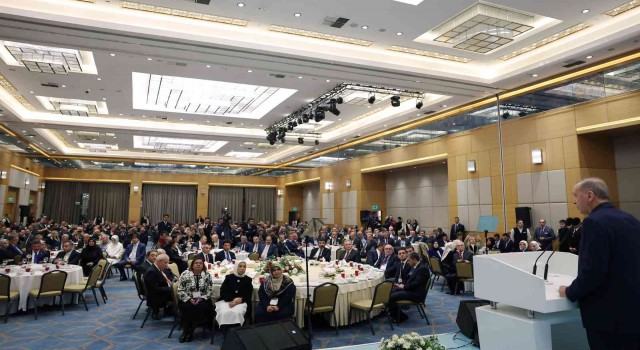 Cumhurbaşkanı Erdoğandan muhalefete LGBT çağrısı: Milletimizi sapık akımlardan beraberce koruyalım