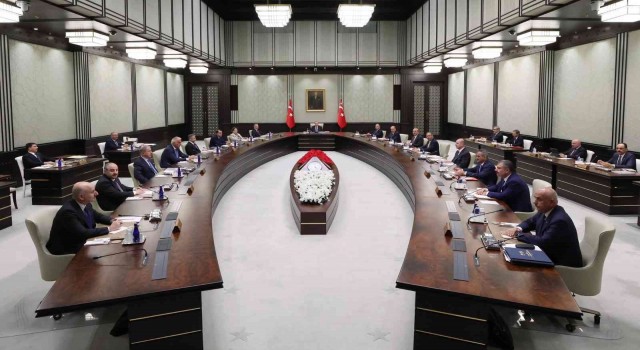 Cumhurbaşkanı Recep Tayyip Erdoğan başkanlığında toplanan Cumhurbaşkanlığı Kabine Toplantısı başladı.