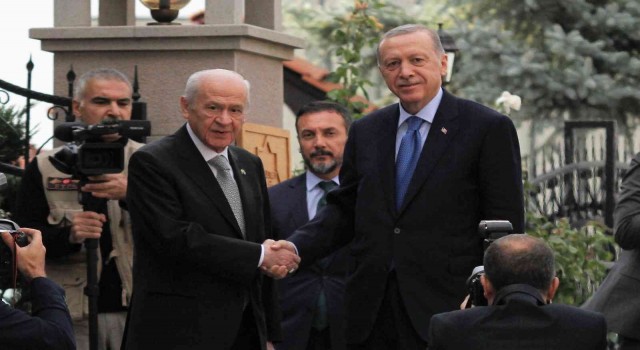 Cumhurbaşkanı Recep Tayyip Erdoğanın Milliyetçi Hareket Partisi (MHP) Genel Başkanı Devlet Bahçeli ile görüşmesi başladı.