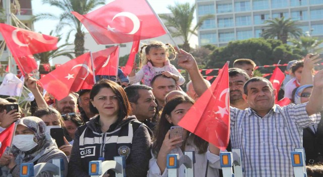 Cumhuriyet Bayramı İzmirde coşkuyla kutlandı