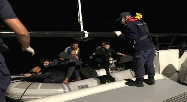 Datçada 29 düzensiz göçmen kurtarıldı
