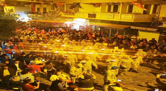 Datçada 29 Ekim dolayısıyla fener alayı ve konser düzenlendi