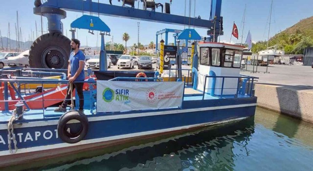 Deniz süpürgesi ile Muğladan 13 ton çöp toplandı