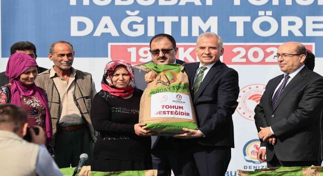 Denizlide 4 bin 892 çiftçiye 1,5 ton sertifikalı tohum desteği