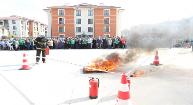 Deprem anı, yangın ve tahliye tatbikatı düzenlendi
