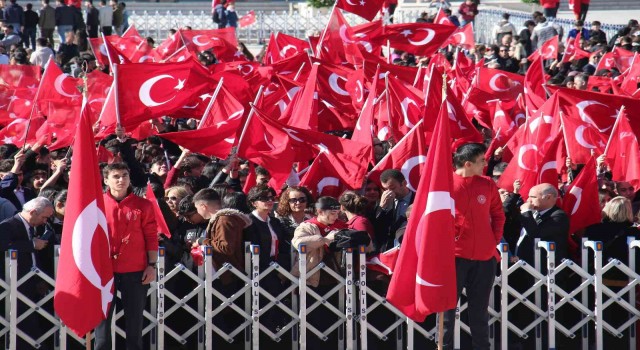 Devlet erkanı Atanın huzurunda