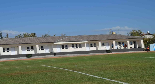 Didim Atatürk Stadının yeni yapılan soyunma odaları ilk maça yetişti