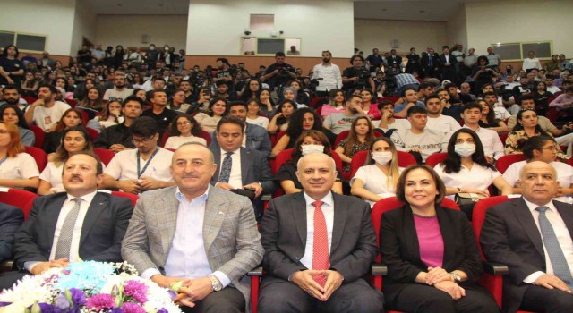 Dışişleri Bakanı Çavuşoğlu: BM, maalesef yeni sorunlara cevap veremiyor