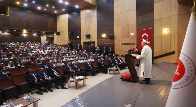 Diyanet İşleri Başkanı Erbaş: “Bizler, Allahın dinine ve bütün insanlığın geleceğine hizmet gayesiyle çalışıyoruz”